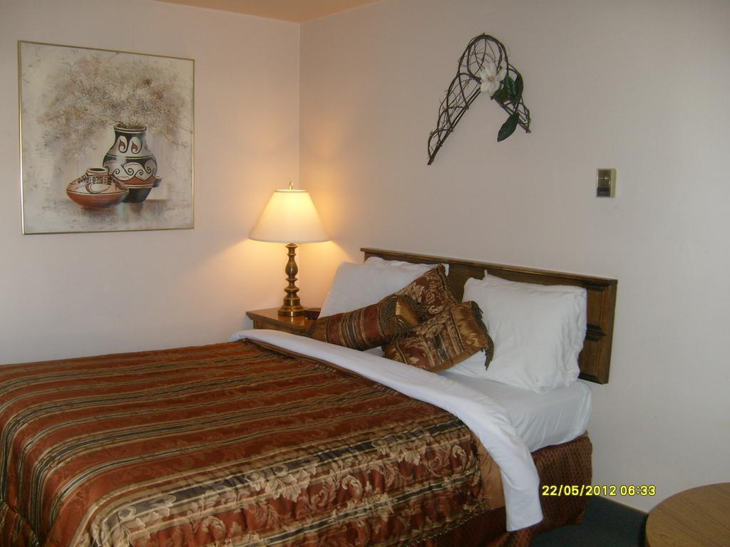 Western Motel Montrose Co Room photo